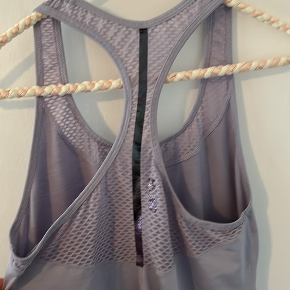 New Balance | Tank - Picture 3 of 4